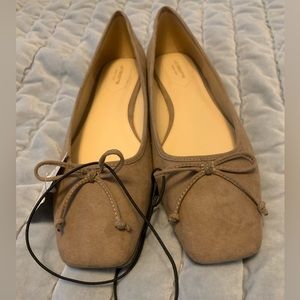 NWT LIZ CLAIBORNE SIZE 11 square toe, ballet flats, size 11 medium
